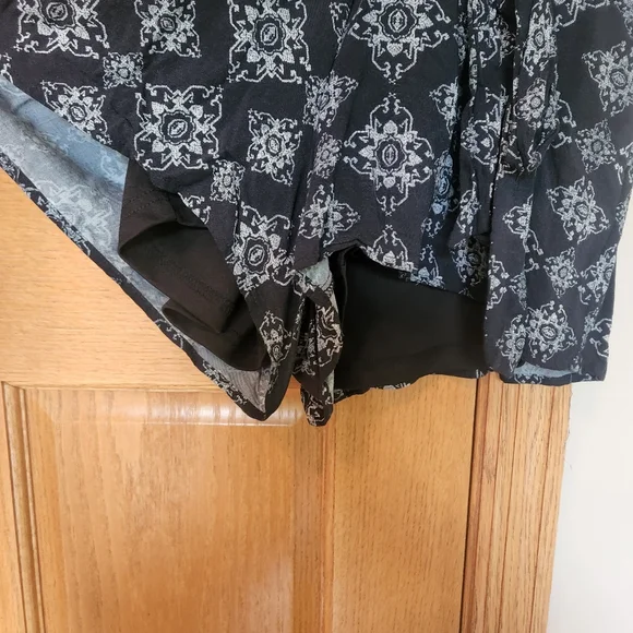 Staccato Romper - Picture 5 of 11